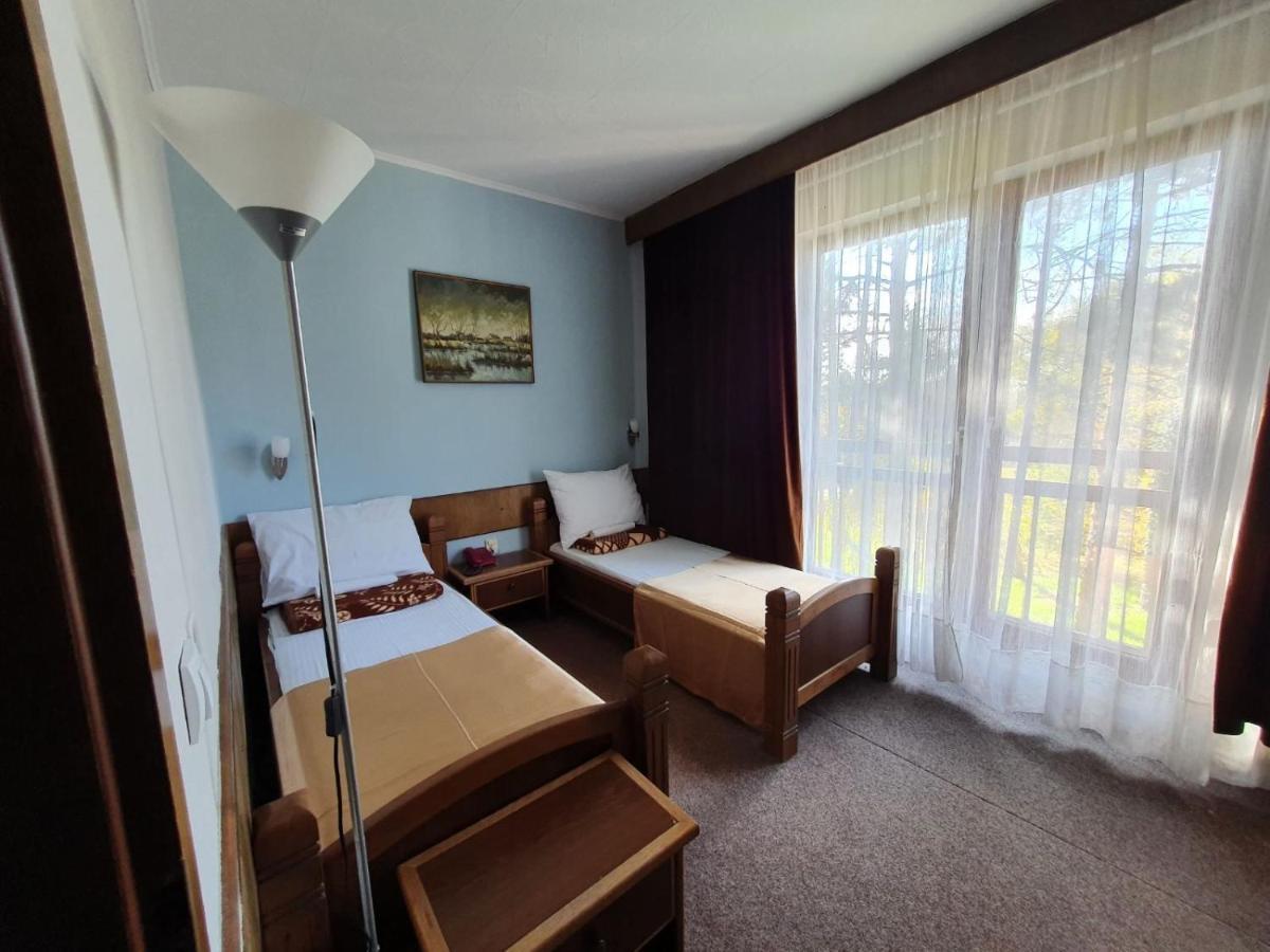 Hotel Biser Panonija Duboka Buitenkant foto